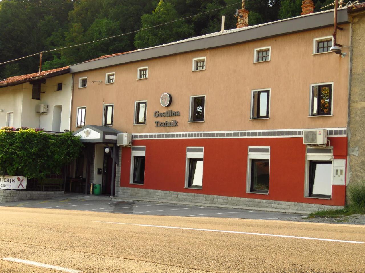 Gostilna Tratnik Hotel Col Exterior photo