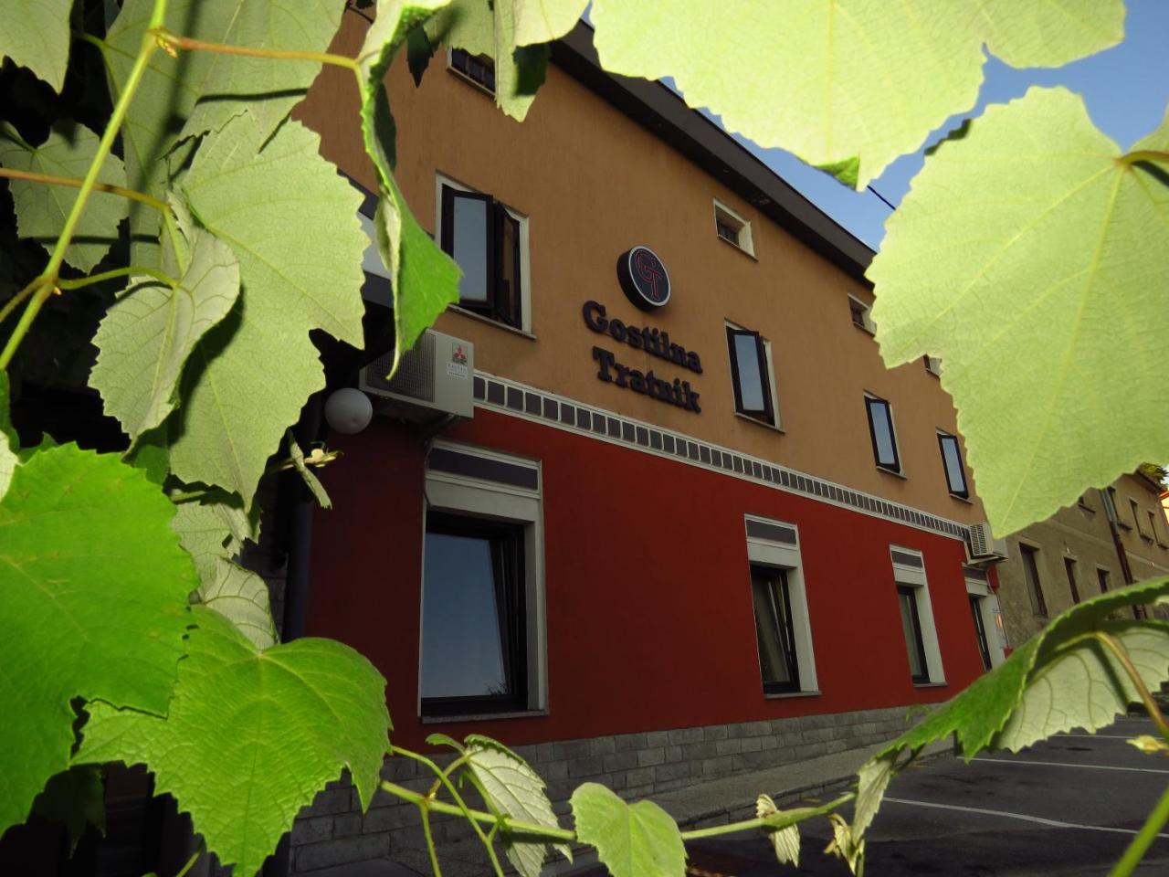Gostilna Tratnik Hotel Col Exterior photo