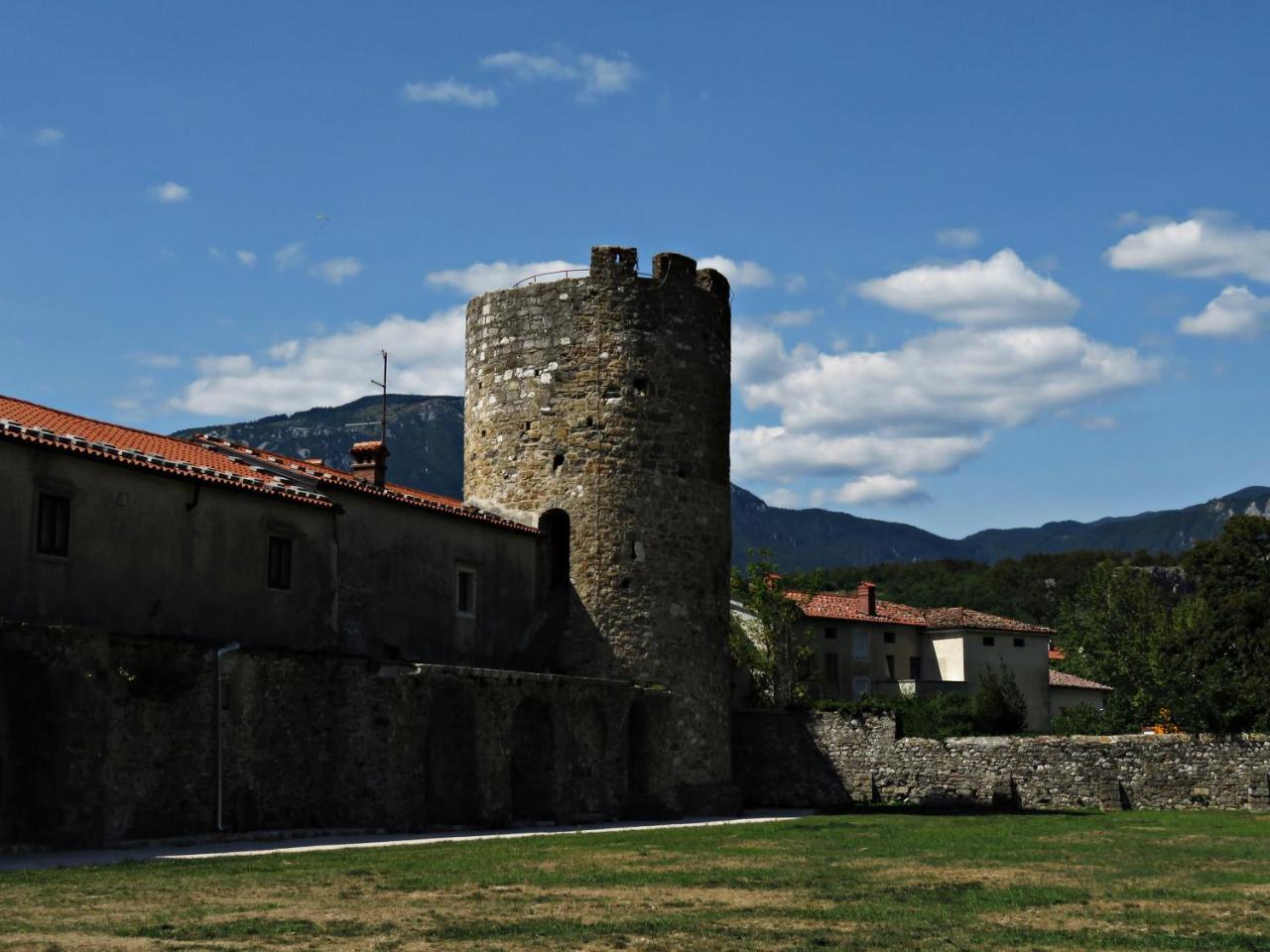 Gostilna Tratnik Hotel Col Exterior photo